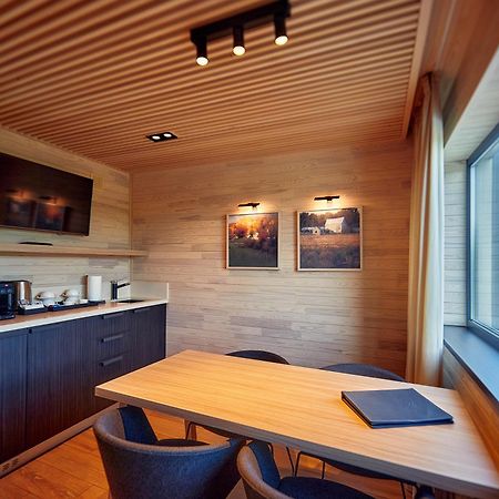 Selfish Club Hotel Kiylov Bilik gambar